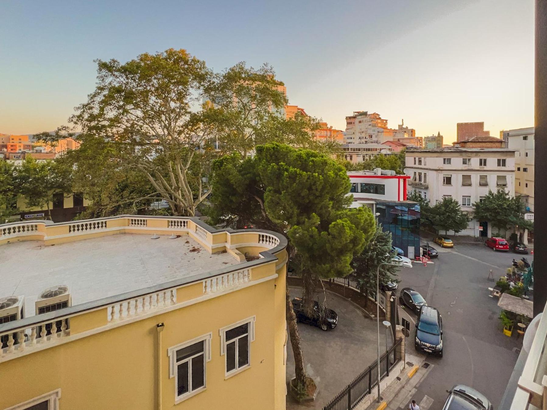 Downtown Grand Comfort Tiranë Ngoại thất bức ảnh