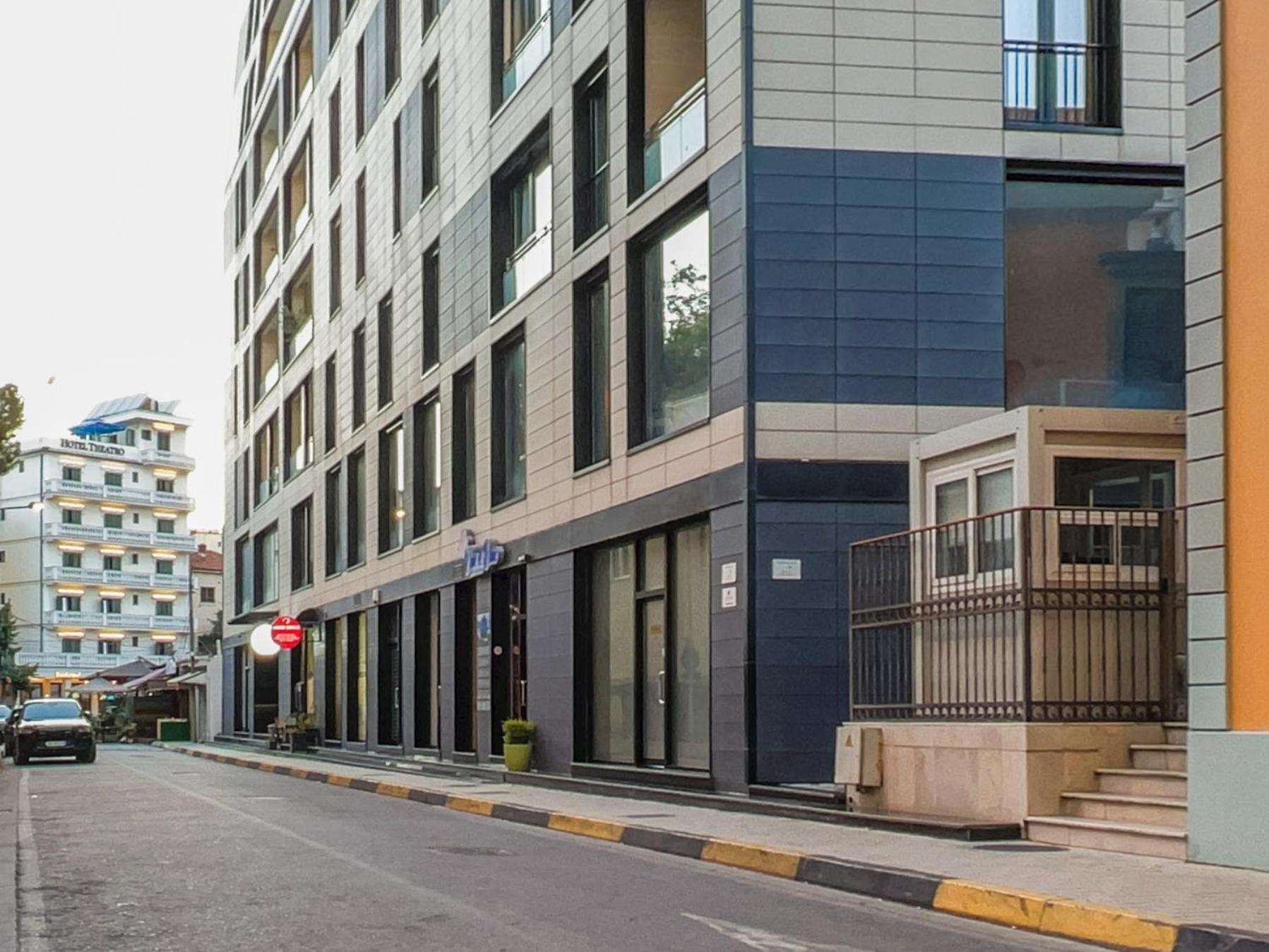 Downtown Grand Comfort Tiranë Ngoại thất bức ảnh