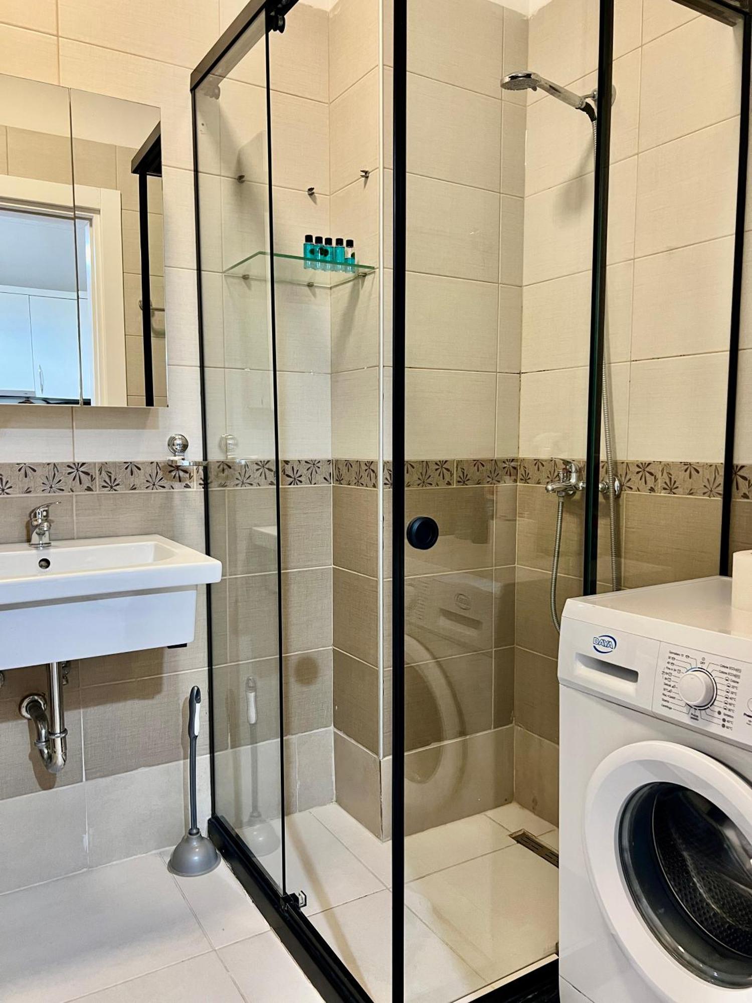 Downtown Grand Comfort Tiranë Ngoại thất bức ảnh