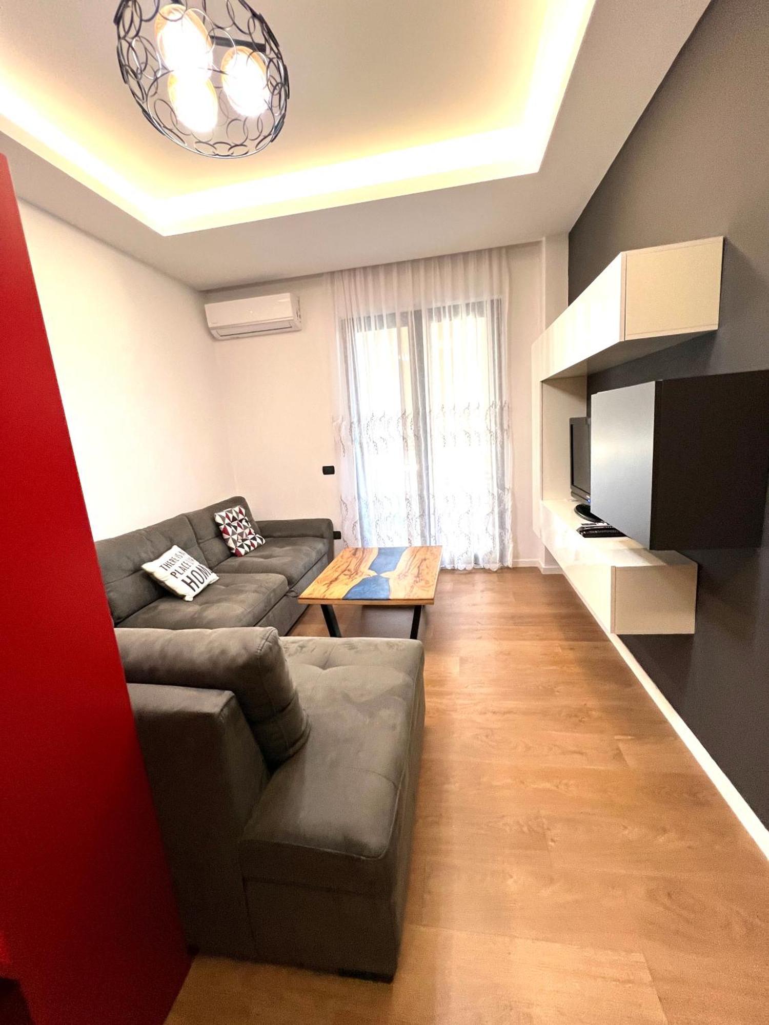 Downtown Grand Comfort Tiranë Ngoại thất bức ảnh