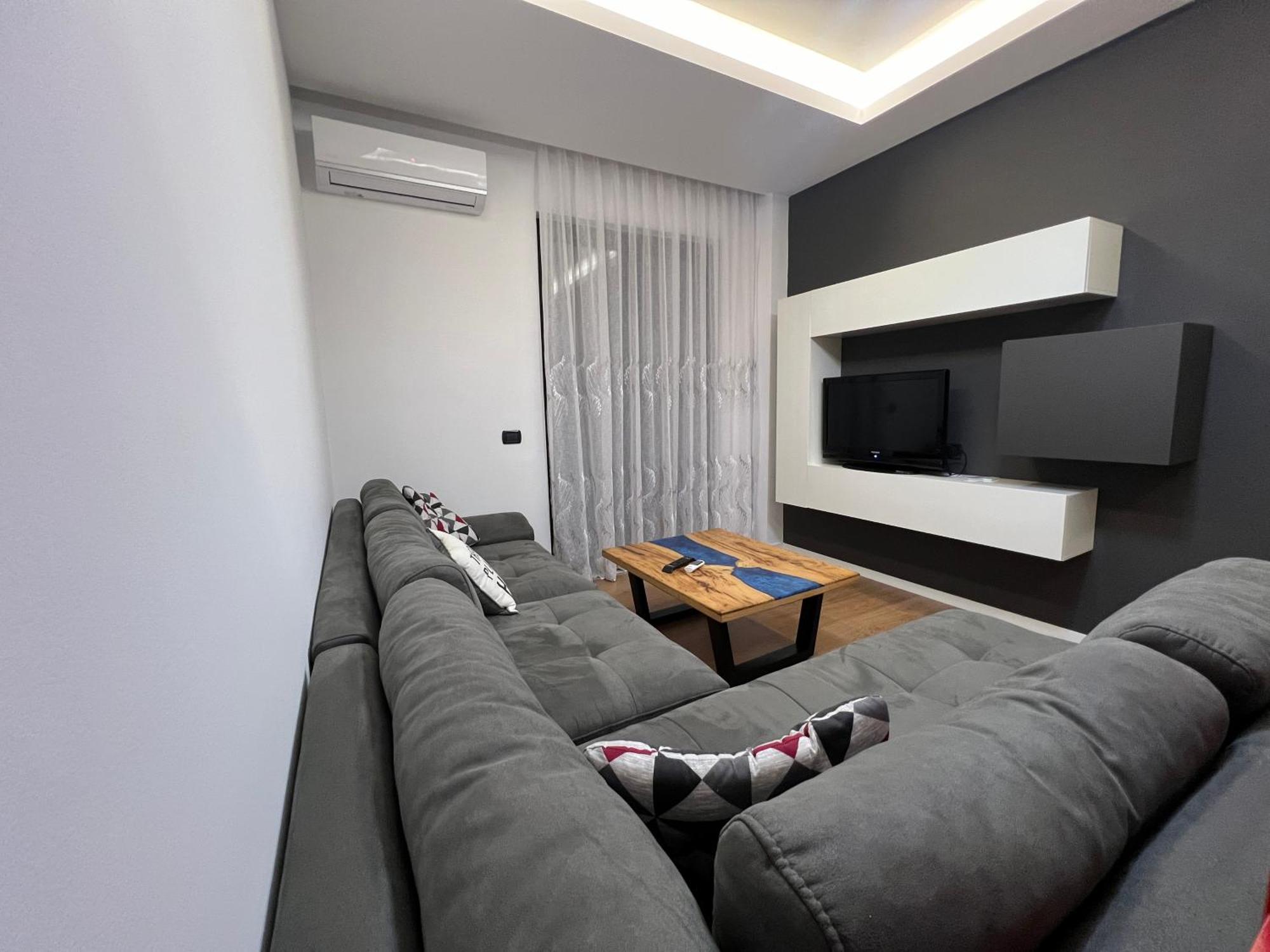 Downtown Grand Comfort Tiranë Ngoại thất bức ảnh